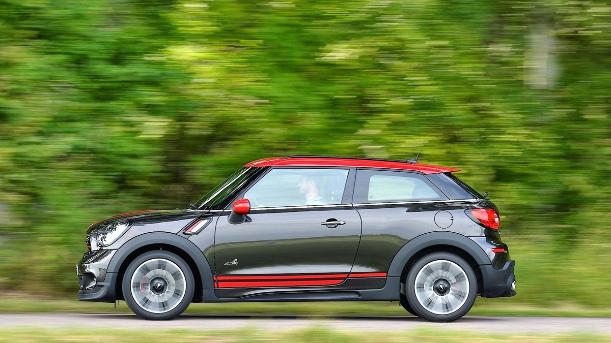 Mini クロスオーバー ペースマン 試乗 感激するほどの変化はないけど 竹岡圭 21枚目の写真 画像 レスポンス Response Jp Mini クロスオーバー ペースマン 試乗 感激するほどの変化はないけど 竹岡圭 21枚目の写真 画像 レスポンス Response Jp