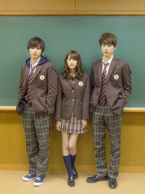胸キュン必至 桐谷美玲の制服姿 ヘアスタイル44変化 3枚目の写真 画像 レスポンス Response Jp 胸キュン必至 桐谷美玲の制服姿 ヘアスタイル44変化 3枚目の写真 画像 レスポンス Response Jp