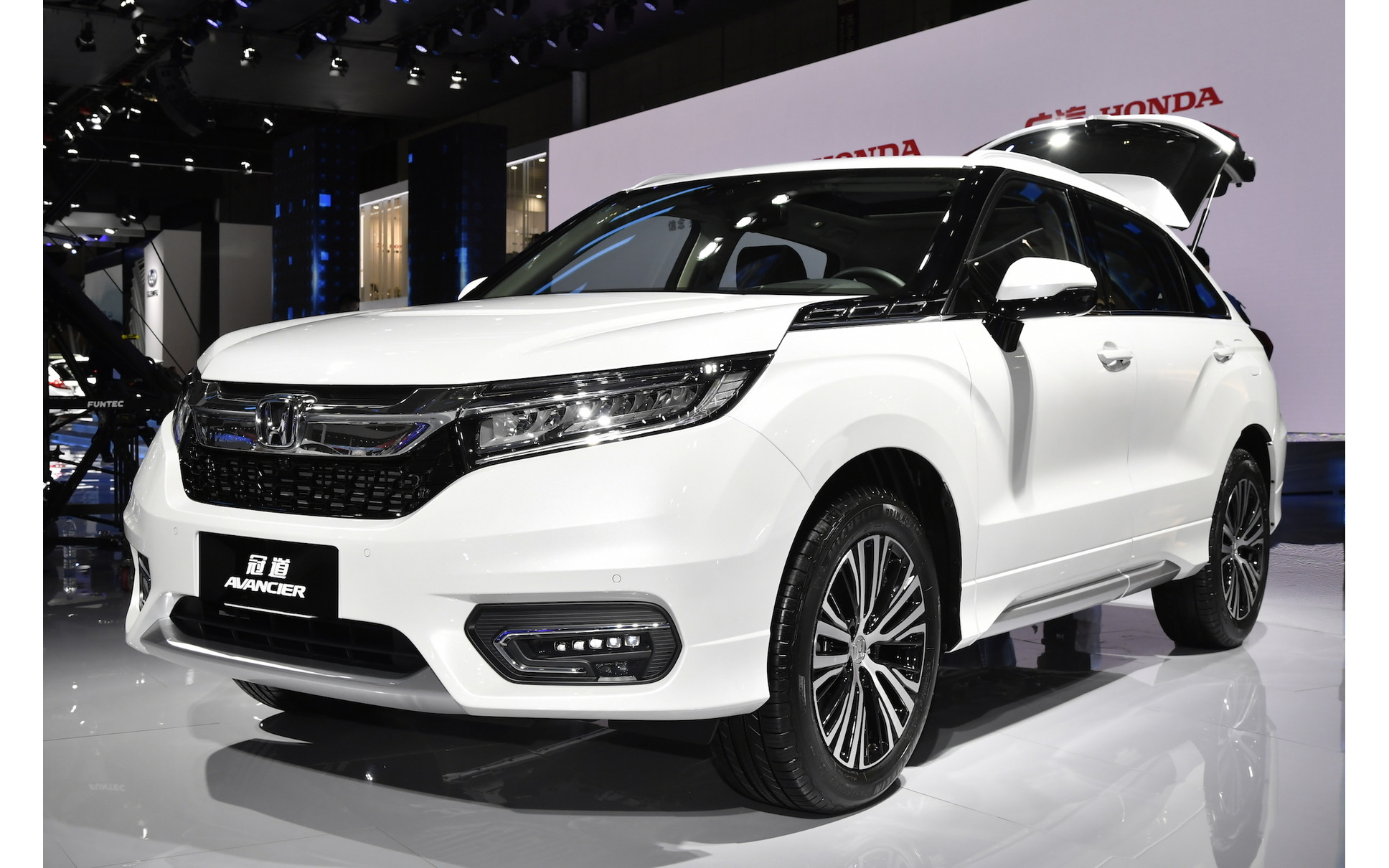 ホンダ アヴァンシア 懐かしの車名が今も 上海モーターショー19 詳細画像 4枚目の写真 画像 レスポンス Response Jp