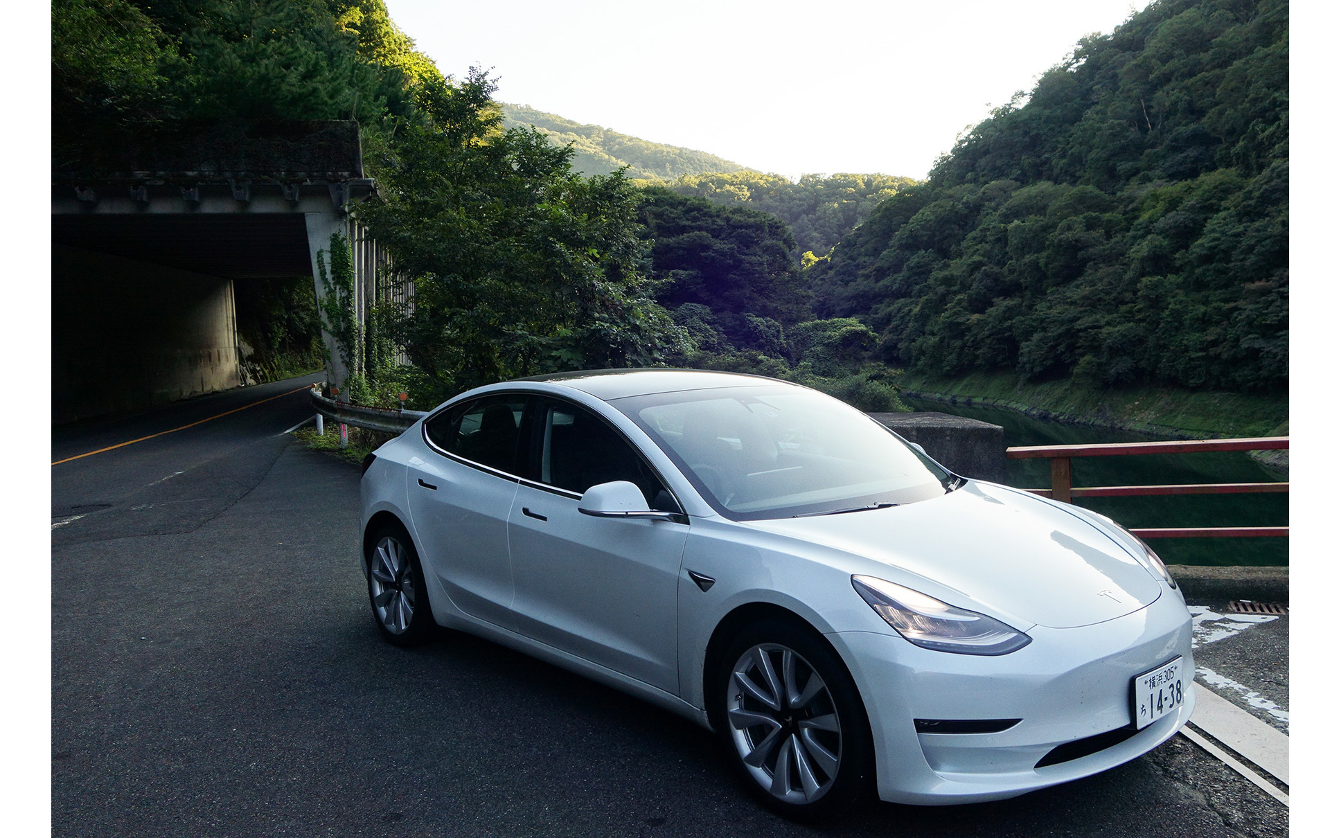 テスラ モデル3 2900km試乗 驚異的な性能だが まだ万人にオススメはできない 後編 レスポンス Response Jp