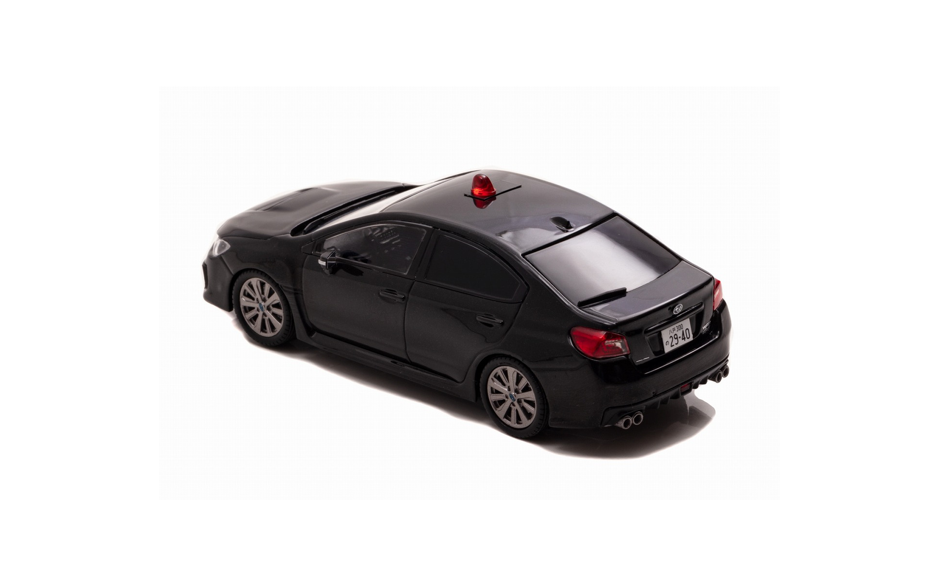 スバル WRX 覆面パトを1/43スケール化…黒の青森県警と青の埼玉県警 4枚 ...
