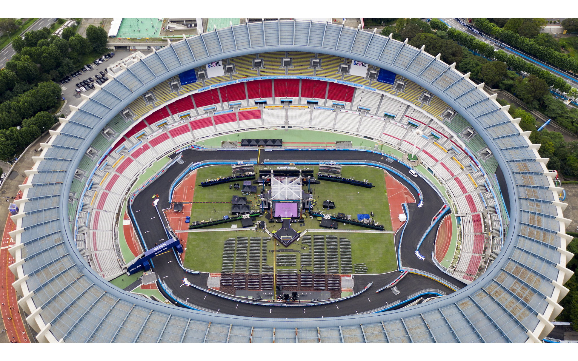 フォーミュラe オリンピックスタジアムをレーシングカーが疾走した韓国戦 第15戦レビュー 1枚目の写真 画像 レスポンス Response Jp