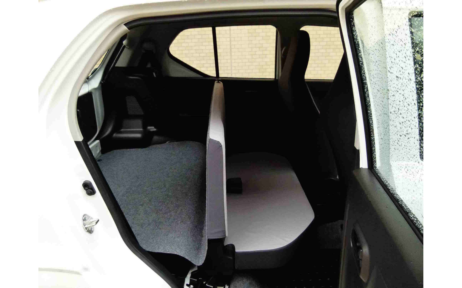 スズキ アルトバン 試乗 商用車でもスポーツカームード 島崎七生人 4枚目の写真 画像 レスポンス Response Jp スズキ アルトバン 試乗 商用車でもスポーツカームード 島崎七生人 4枚目の写真 画像 レスポンス Response Jp