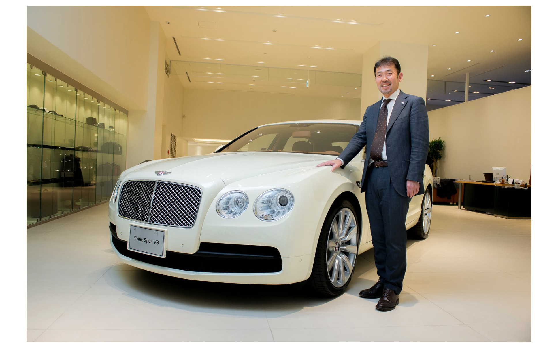 敷居は意外と高くない 超高級車ベントレーの販売現場を訪ねた 低金利ローンのねらいとは 8枚目の写真 画像 レスポンス Response Jp 敷居は意外と高くない 超高級車ベントレーの販売現場を訪ねた 低金利ローンのねらいとは 8枚目の写真 画像 レスポンス Response Jp