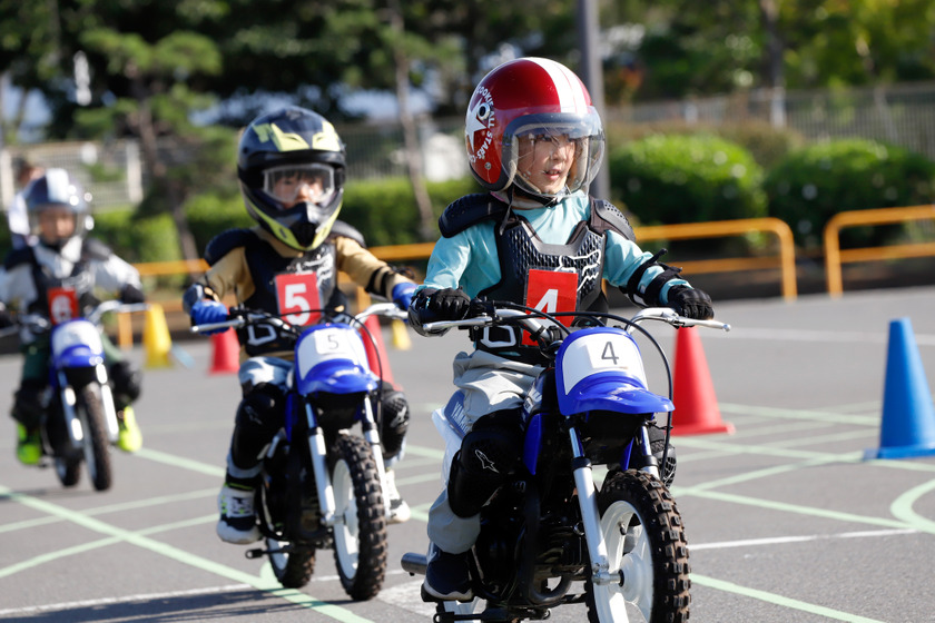わが子が3時間で“一人前のライダー”に…未来のバイク好きを育てる「赤字事業」は、親子の絆を深める「感動体験」だった 画像