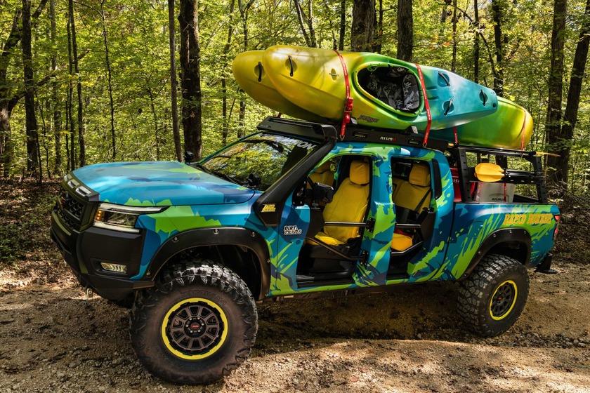 日産のピックアップトラック『フロンティア』、冒険カヤック仕様にカスタム…SEMA 2025 画像