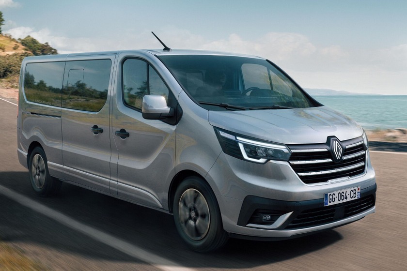 ルノーのミニバン『トラフィック』、キャンピングカー「エスカペイド」登場…7名乗りでキッチン付き 画像