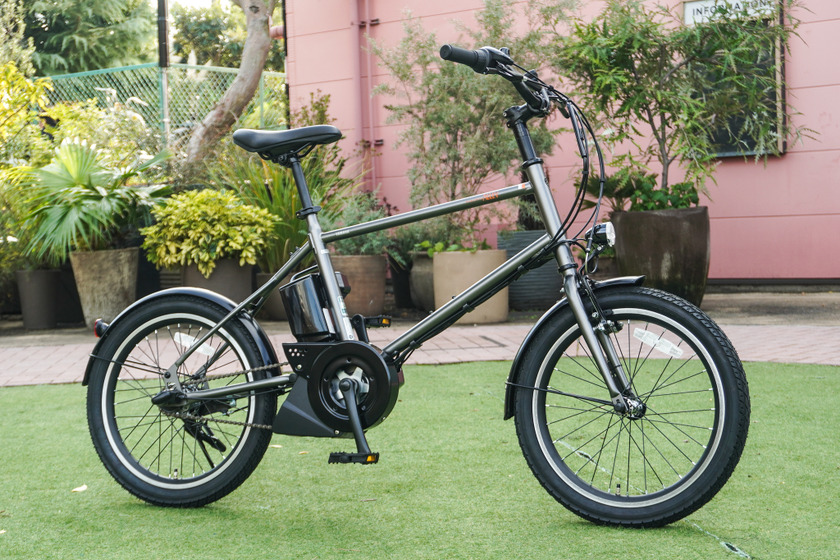 BMX風デザインに注目！ ヤマハの新型“小径”電動アシスト自転車に「かなりイカしたフォルム」「ミニモト感は好み」とSNSで反響 画像