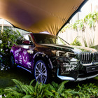 BMW iX1 にアートカー、持続可能性のメッセージをEVに表現［詳細写真］