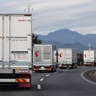 トラック隊列走行の普及へ、国際標準「ISO4272」発行---事故減少や燃費向上