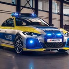 BMWのEV『i4』が警察車両に、ACシュニッツァーがカスタム…エッセンモーターショー2022