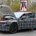 「M」と間違える？ BMW『3シリーズ』ノイエクラッセEV、ついに実車が出現！