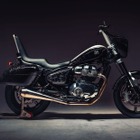 バイク＆ロック＆宝飾の世界がコラボ!? ロイヤルエンフィールド『スーパーメテオ650』カスタム