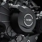 ドゥカティ初のミドル専用設計エンジン「V2」が日本上陸！ 新型『パニガーレV2』から新章が始まる