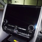 同乗者のテレビ視聴とナビ操作を可能に、ブリッツの「テレビナビジャンパー」にレクサス『LM500h』40系『アル/ヴェル』など適合が追加