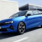 オペル『アストラ』のPHEVがパワーアップ、EV航続も83kmに拡大