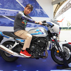 【エンジン音あり】話題の新型ホンダ『CB1000F/SE』の“図太”直4サウンドを鈴鹿で堪能！ ライポジ＆足つきを最速チェック