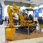 江戸の作業船から無人ダンプまで、国産建機の技術史を解き明かす