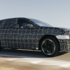 BMW『iX3』新型、ついに世界初公開へ！ EV「ノイエクラッセ」最初のモデル…IAAモビリティ2025