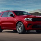 ダッジのSUV『デュランゴ』、最大710馬力の「HEMI V8」エンジンに1本化