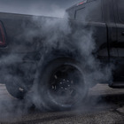 V8「HEMI」搭載車が復活、大型ピックアップトラック『ラム1500』に…米国で出荷開始