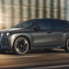 BMWの電動SUV『iX』の最高峰「M70」、フローズンペイントの限定車は5台限り…1998万円