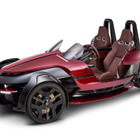 ヤマハ発動機が新型3輪オープンカー、「AIで成長する」2輪車を世界初公開！ 大型EVバイクなど16モデルずらり…ジャパンモビリティショー2025
