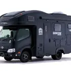 大人の秘密基地のキャンピングカー提案、「TRIP BLACK EDITION」出展へ…ジャパンモビリティショー2025