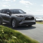 トヨタ株価が3日続伸、米GMの急伸を受け連想買い入る