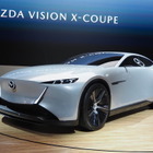 マツダ、ロータリーPHEV搭載スポーツ『ビジョン・クロスクーペ』公開…ジャパンモビリティショー2025