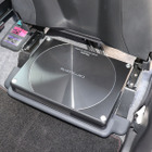 「小型・薄型のパワードサブウーファー」の利点は、音？ 手軽さ？［イン・カー・リスニング学入門…低音強化編］