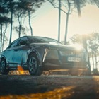 DSの新型EVセダン『N°8』、充電なしで750km走破…理論上の航続は800km超