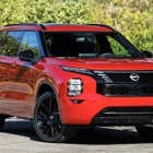 もっと良くなったはず？ 日産『ローグPHEV』は三菱アウトランダーPHEV派生…海外報道