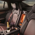 ポルシェ『パナメーラ ターボ』、究極のカスタム「ゾンダーヴンシュ」仕様を公開…後席にシャンパンクーラー