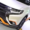 三菱 アウトランダーPHEV アウトドア ギア コンセプト（東京オートサロン16）