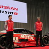 #1 NISMO の松田次生（左）と鈴木豊監督。クインタレッリはインフルエンザで欠席。