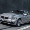 東京マラソンで先導車をつとめたBMW 330e（参考画像）