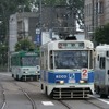 函館市内を走る市電。2016年度中に市電と函館バスにICカードシステムが導入される。