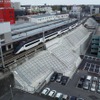 このほど完成した京成成田駅南側法面の補強工事。2013年の水害で土砂が流出した。