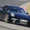 ポルシェ 911 GT3 改良型、ニュルで官能的な走り披露