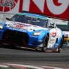 大波乱の第2戦をスリーボンド日産自動車大学校GT-Rが制する