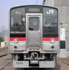 車両番号は運転台・モーター付きが7200代、運転台付きが7300代になる。写真は7200代の7203号。