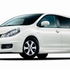 日産 ウイングロード、ヒーター付ドアミラーなどを全車標準装備