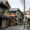 伊勢神宮、内宮と外宮を結ぶ旧街道・古市参宮街道を歩く。江戸時代のにぎわいを感じる猿田彦神社や麻吉旅館へ（AIR & BUS成田発伊勢行きツアー）