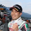 GT500クラス優勝のKONDO RACING 佐々木大樹選手（2015年）