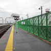 緩行線の線路を敷く準備がすすむ小田急 登戸駅1番ホーム