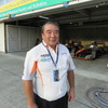 セルモインギング陣営の浜島総監督。
