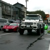 メルセデスベンツ G63 AMG 6×6（向かって右）