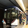 このほど運行が始まった「ドラクエ」特別電車。運行に先駆けて行われた報道公開では、「ドラクエ」が好きな芸人のバッファロー吾郎・竹若元博さんらも登場した。
