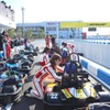 2015年にイオンモール常滑で開催された、女性のカートレース大会。